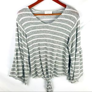 ANTHROPOLOGIE Lavender Field Bell Sleeve Top Sz S